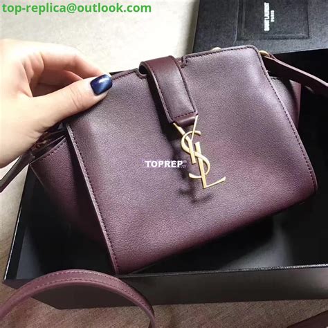 yves saint laurent replica usada